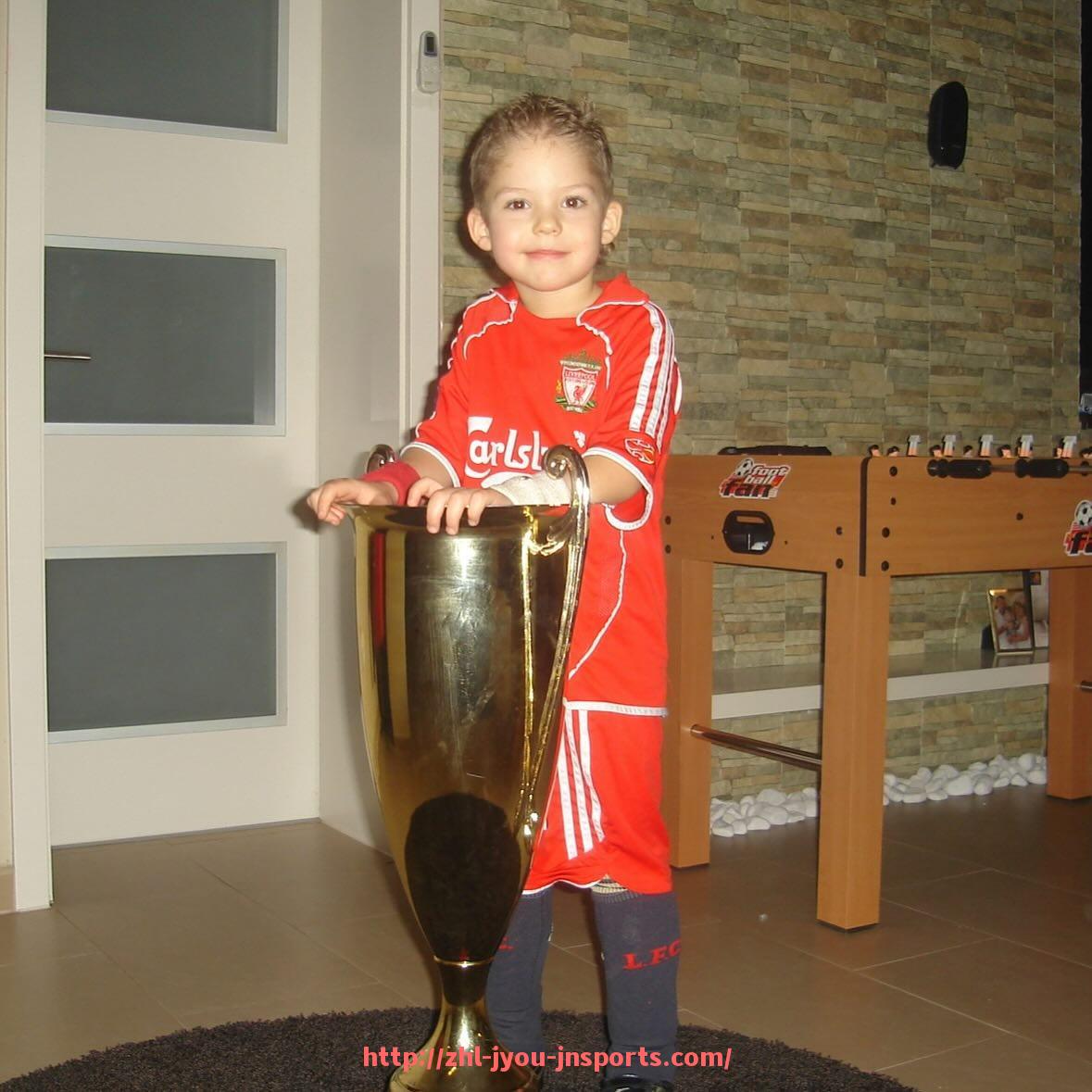 jiuyou九游娱乐-德甲的球队文化：传承与创新的碰撞